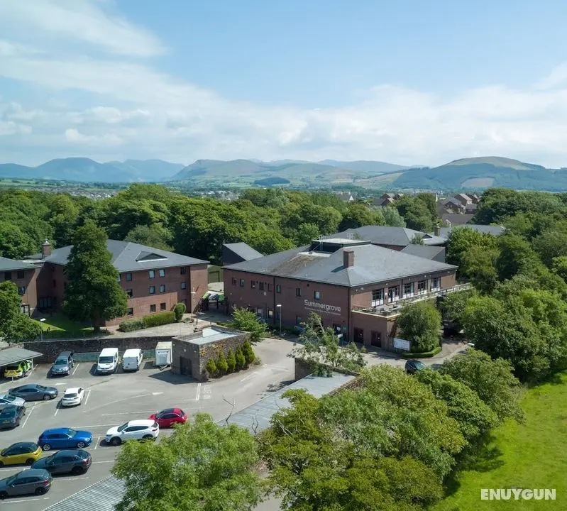 Summergrove Halls - Öne Çıkan Resim