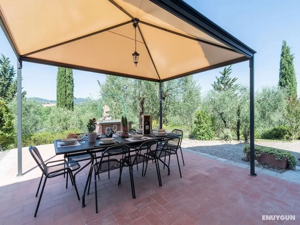Sun-kissed Holiday Home in Gaiole in Chianti With Garden - Öne Çıkan Resim