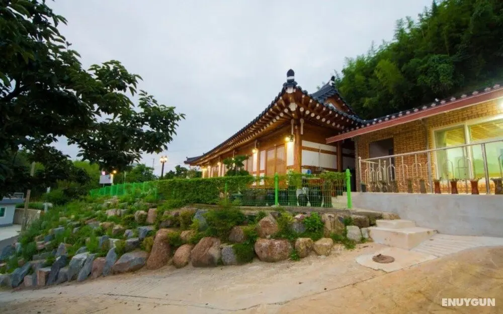 Suncheon Bay Minsok Hanok Pension - Misafir Tesisleri ve Hizmetleri