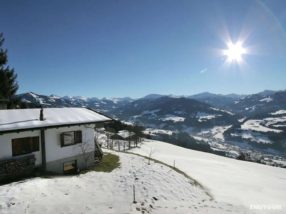 Sunlit Chalet near Ski Area in Hopfgarten im Brixental - Öne Çıkan Resim