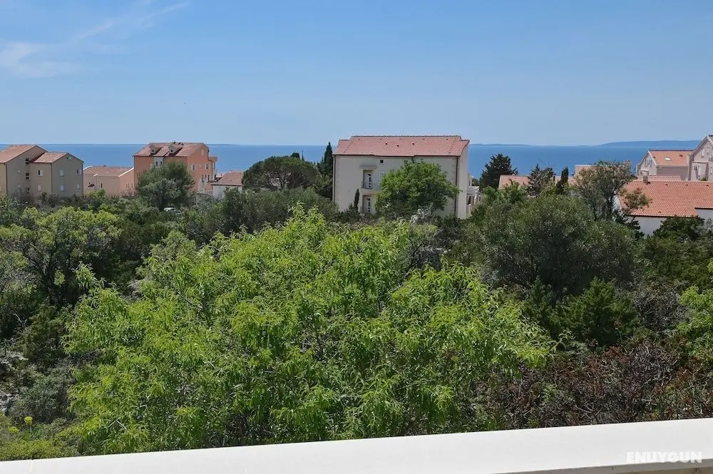 Sunny apartment with a Private Pool - Konum Öne Çıkanlar