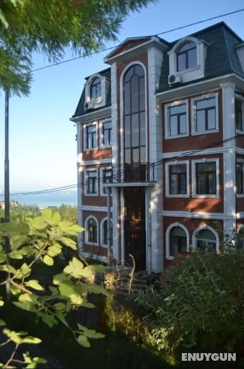Sunny Hotel - Öne Çıkan Resim