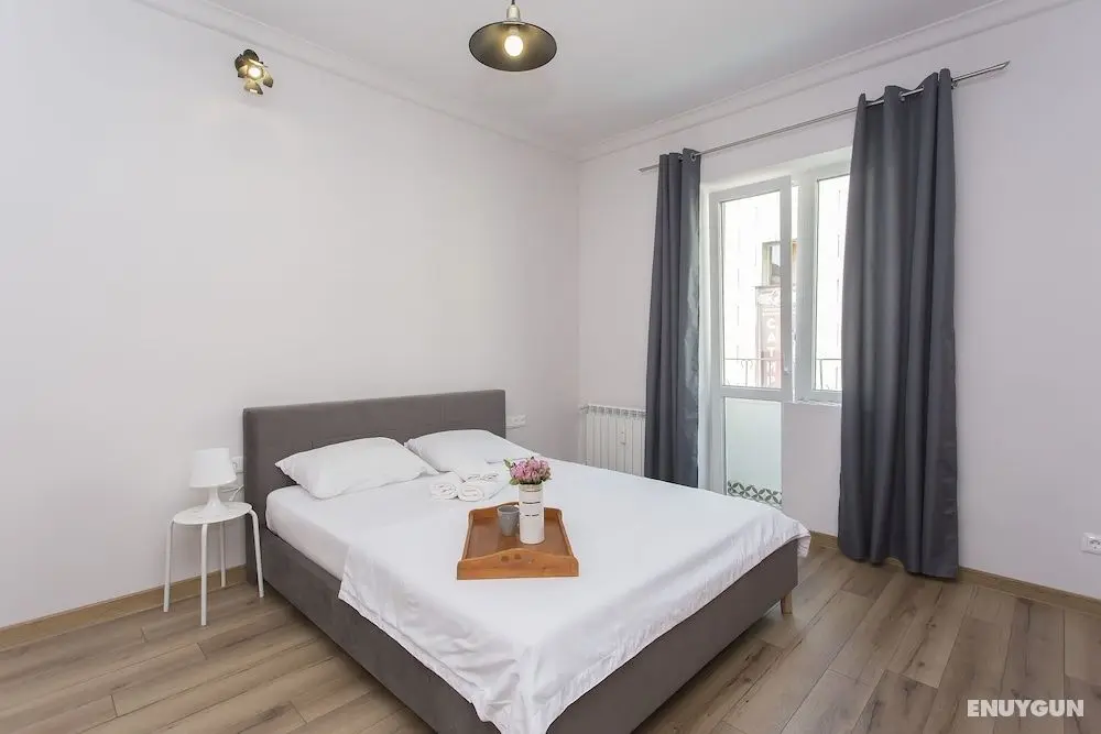 Sunny and Modern 1bdr Apartment in the Center - Öne Çıkan Resim