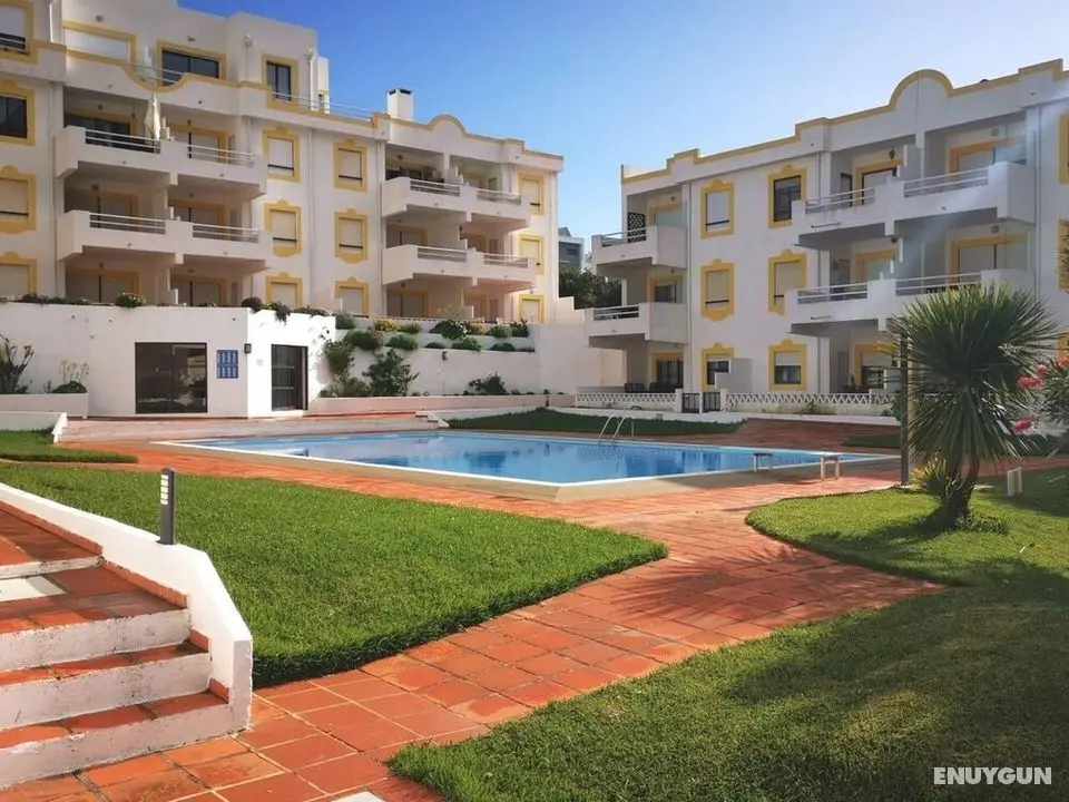 Sunny Ocean View Apartment With Swimming Pool - Havuz