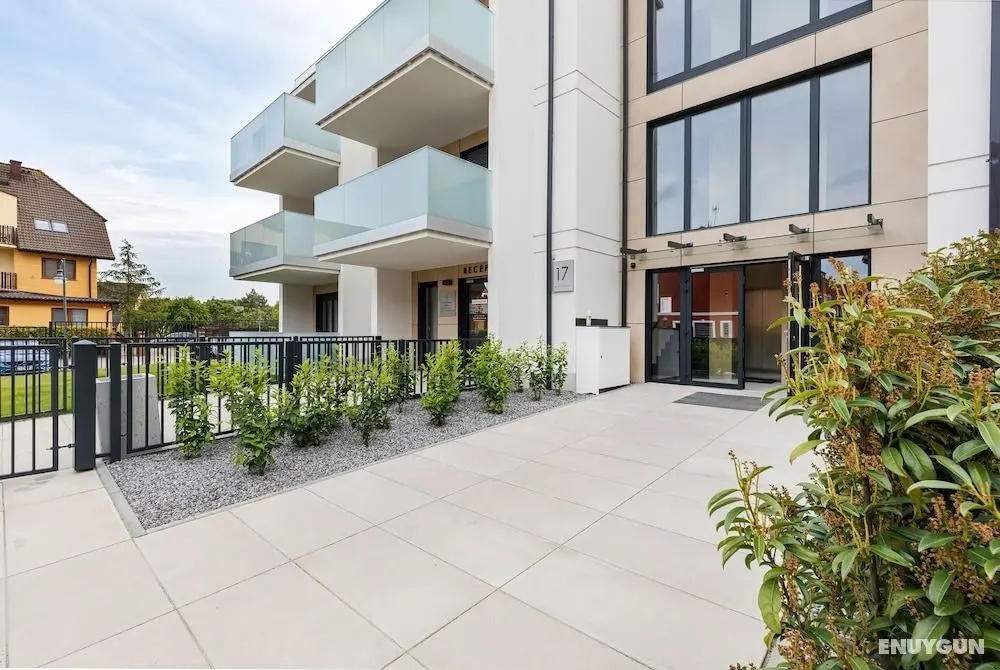 Sunny Rewal Apartments by Renters - Dış Mekan