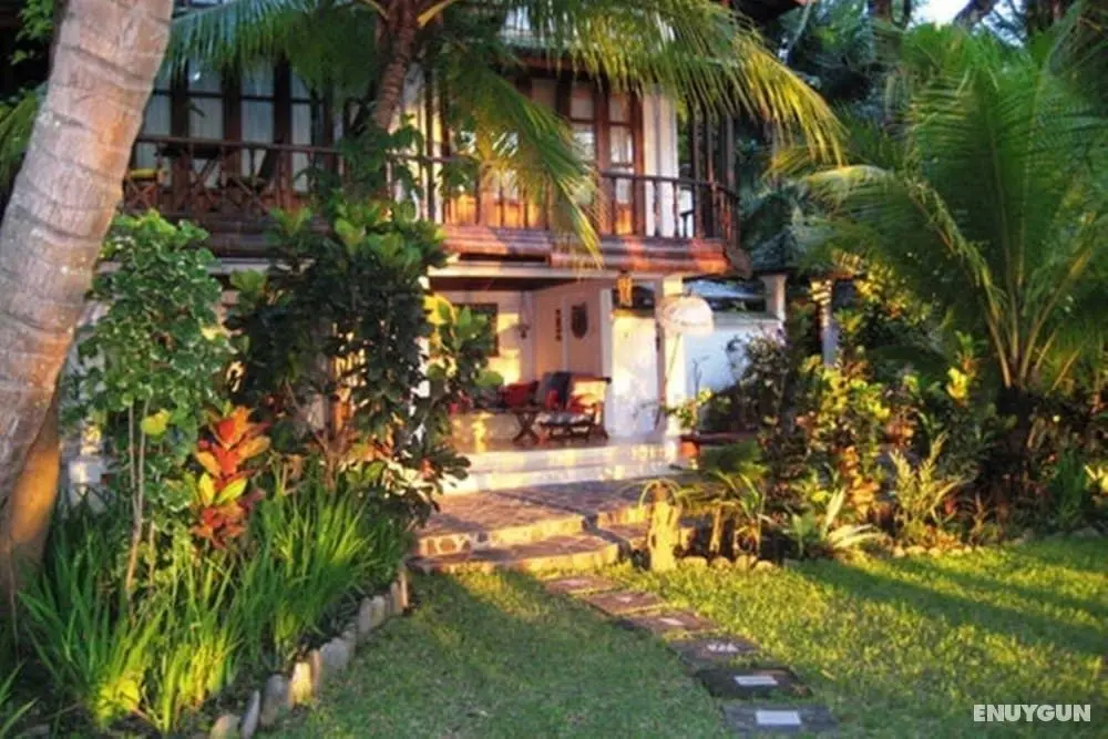 Villa Sunrise on the Bali North Shorebreakfast Included - Öne Çıkan Resim