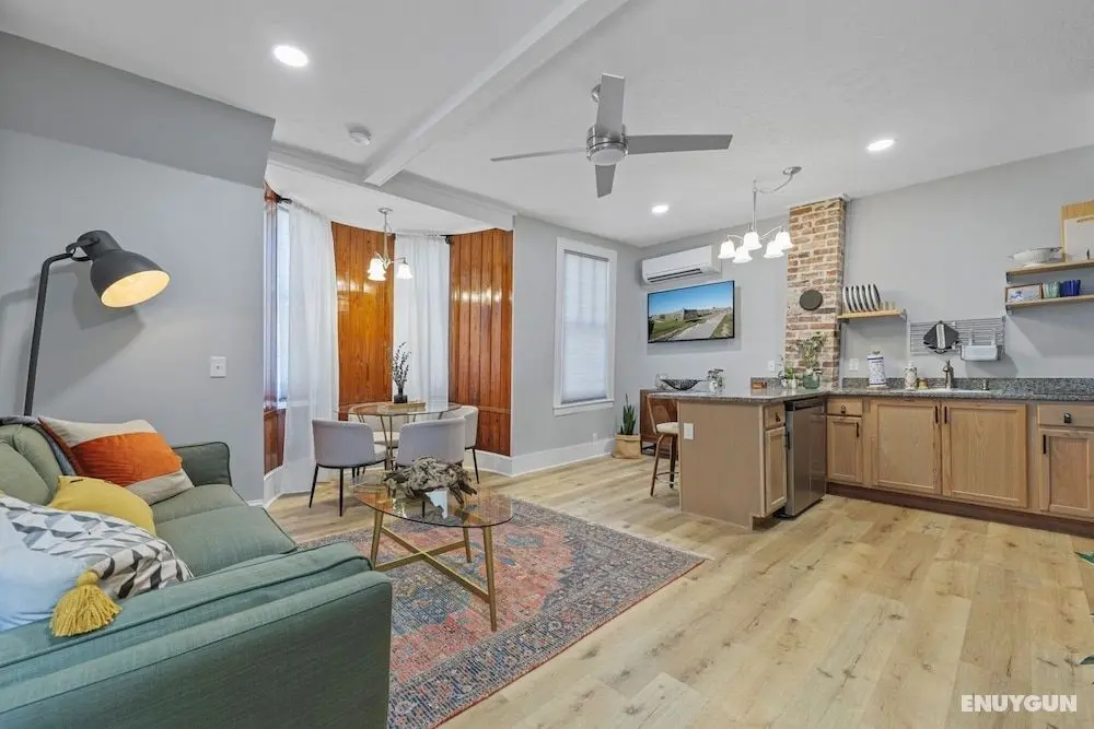 Sunrise Cottage Manor - Öne Çıkan Resim