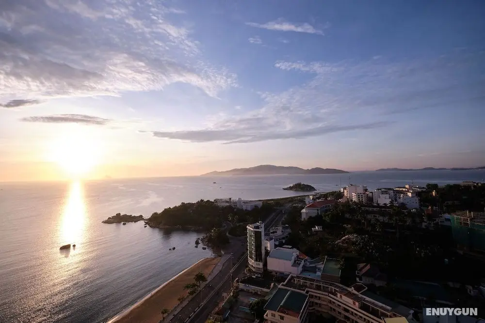 Sunrise Hon Chong Ocean View Apartment - Oda Manzaraları