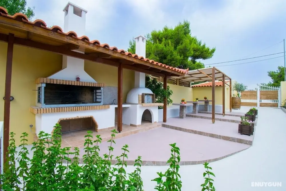 Sunset Apartments near Athens Airport - Öne Çıkan Resim