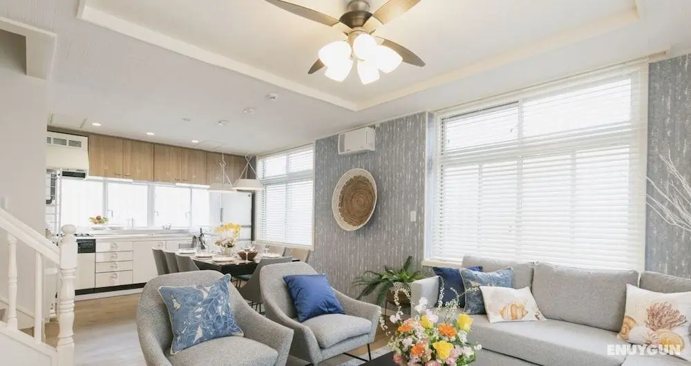 Sunset Breeze Chatan - Öne Çıkan Resim
