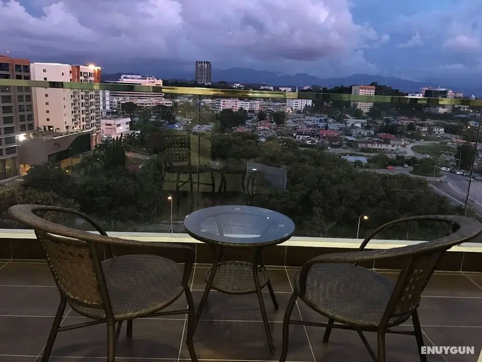 Sunset Seaview Vacation Condos City Centre @ IMAGO Shopping Mall - Oda Düzeni