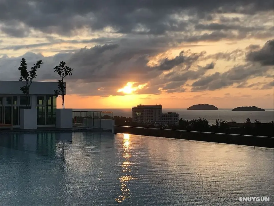 Sunset Seaview Vacation Condos at Infinity Avenue - Öne Çıkan Resim
