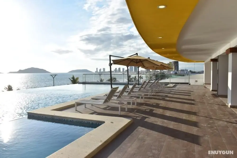 Sunset View Luxury Condos - Öne Çıkan Resim