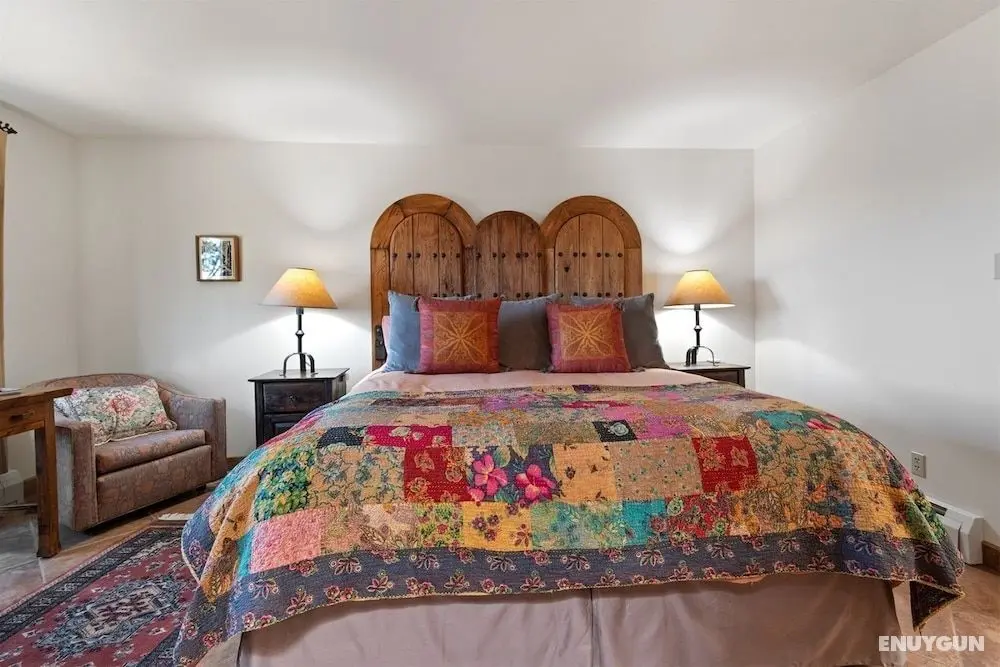 Sunset Vista - Spectacular Mountain Views, Light-filled Family Home - Oda