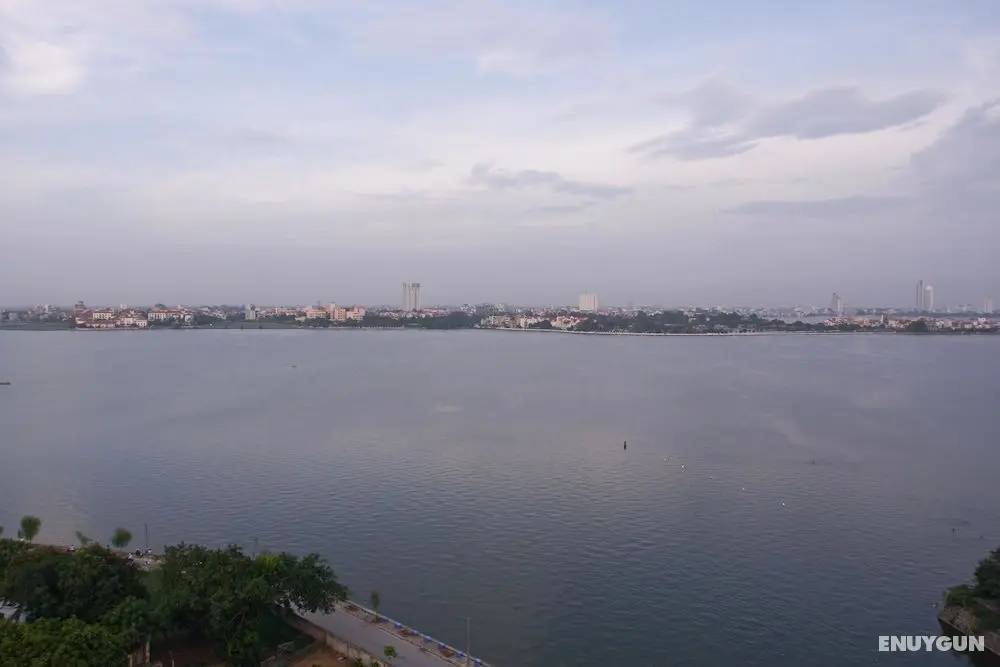 Sunset Westlake Hanoi Hotel - Konum Öne Çıkanlar