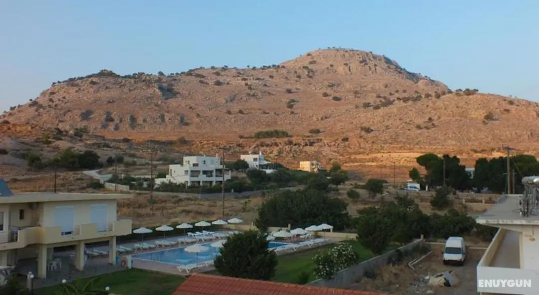 Sunshine Hotel - Genel
