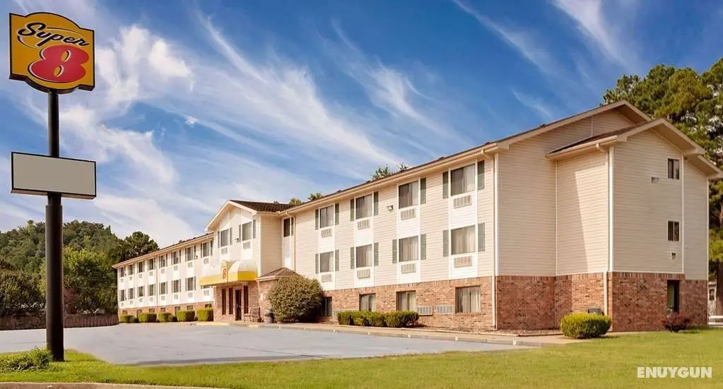 Super 8 by Wyndham Fayetteville - Genel