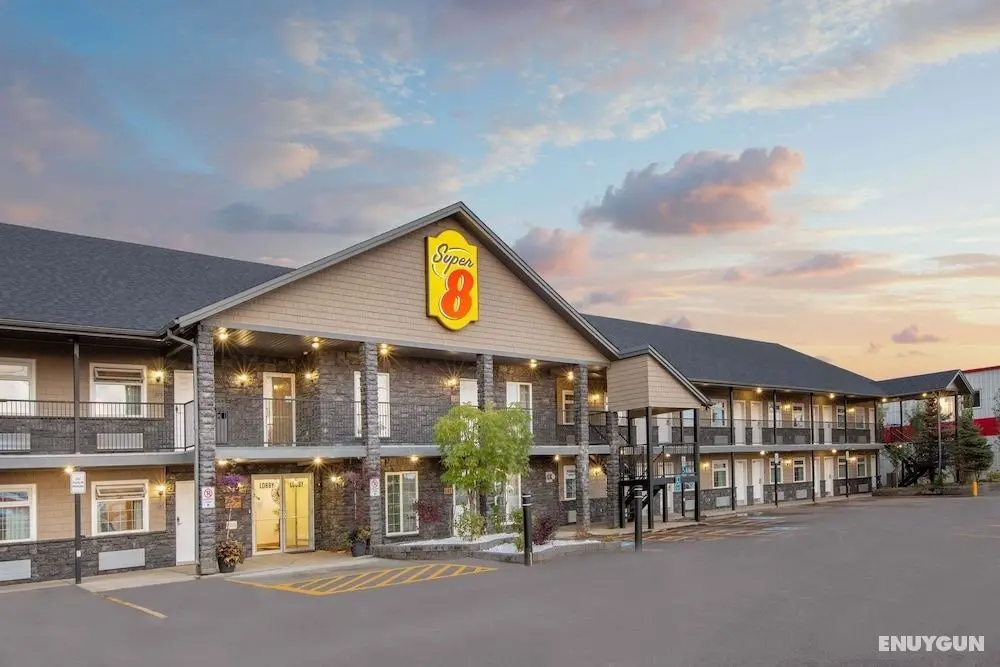 Super 8 Fort McMurray - Öne Çıkan Resim