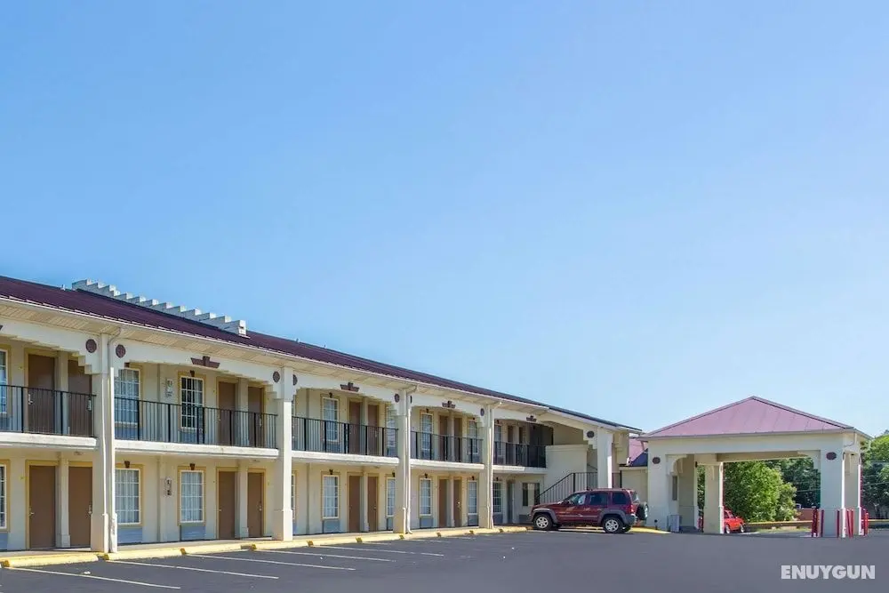 Super 8 by Wyndham Antioch/Nashville South East - Dış Mekan