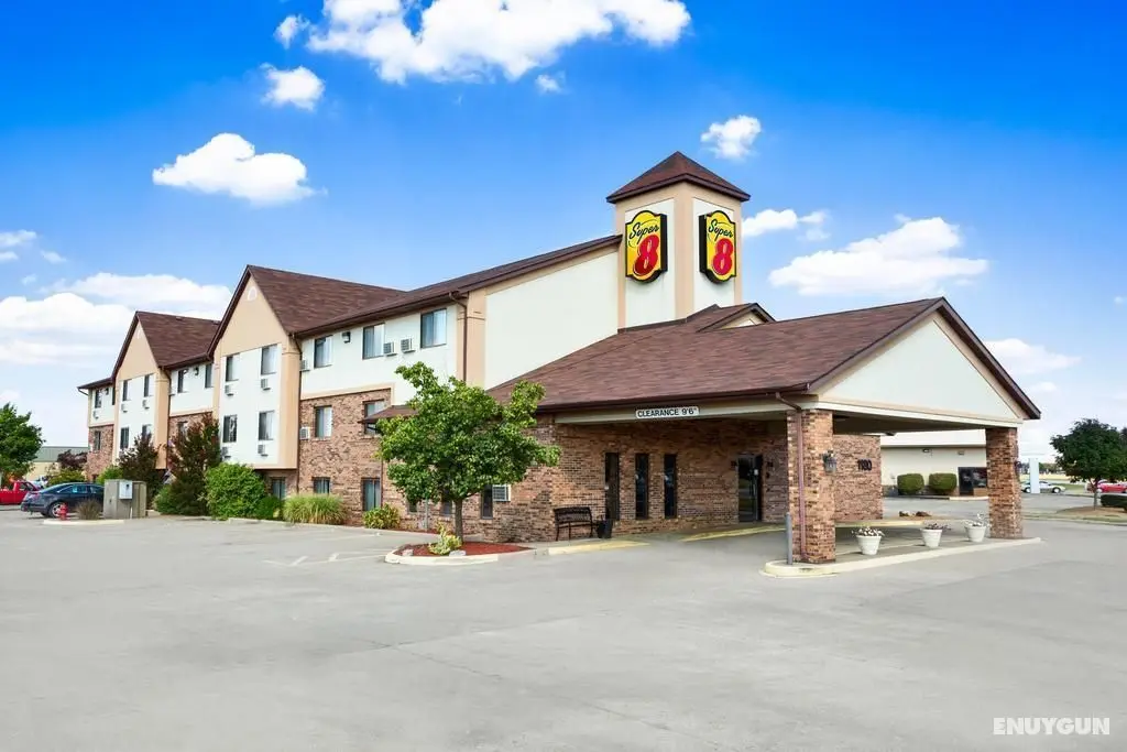 Super 8 by Wyndham Carbondale - Genel