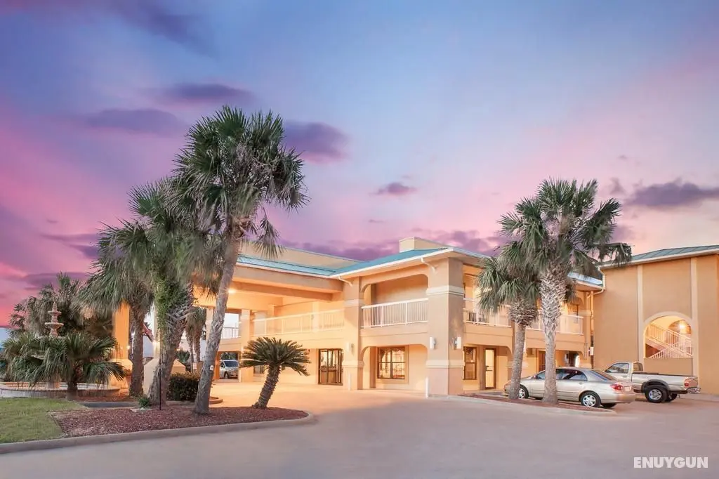 Super 8 by Wyndham Corpus Christi - Genel