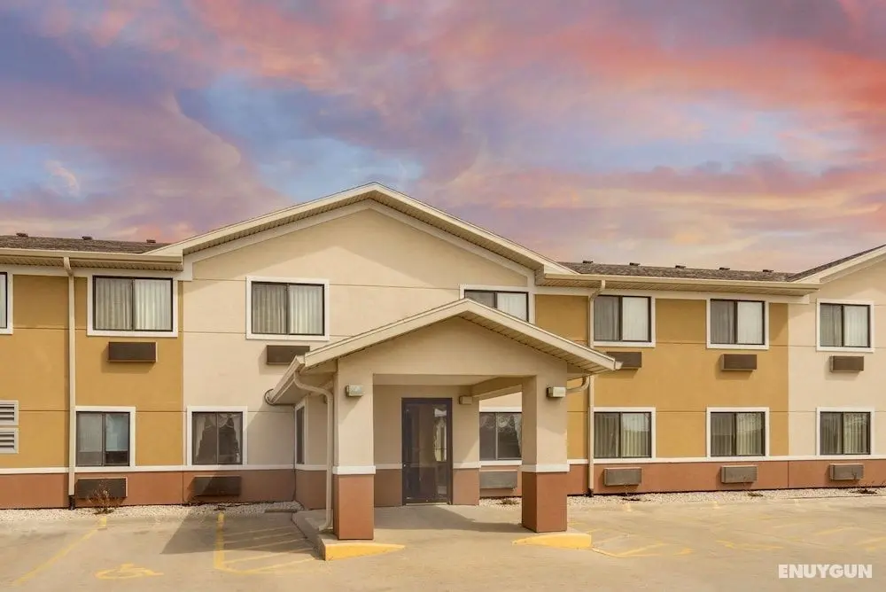 Super 8 by Wyndham Fond Du Lac - Öne Çıkan Resim