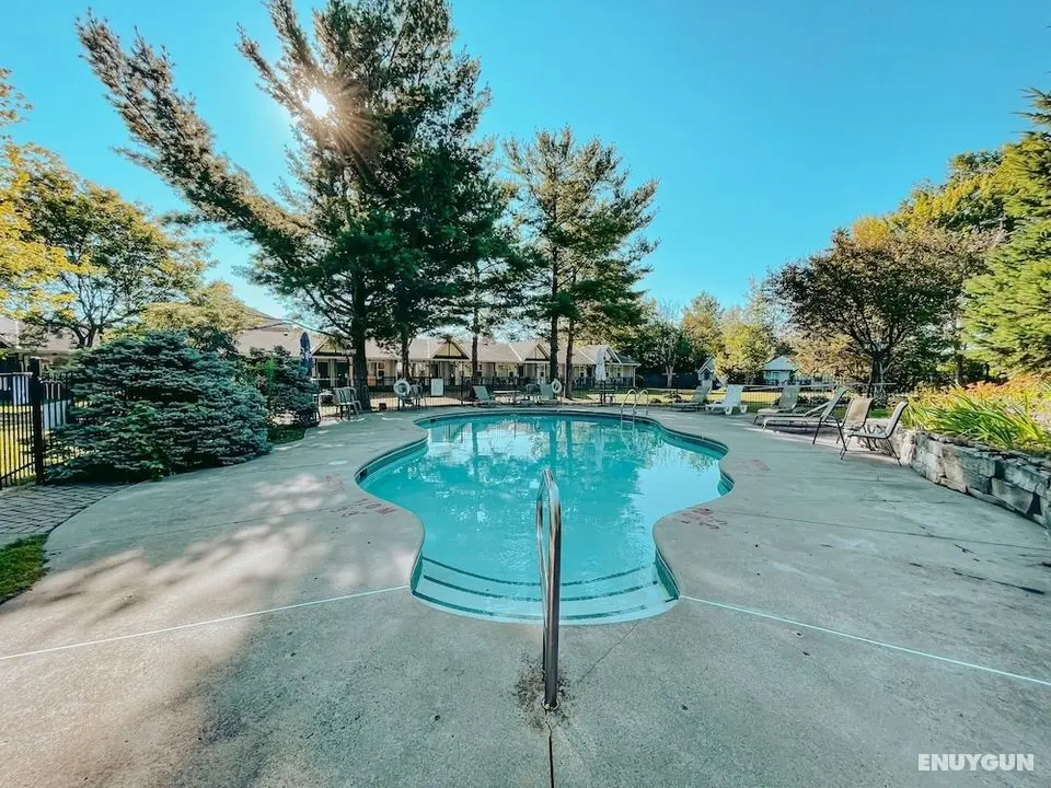 Super 8 by Wyndham Gananoque/Country Squire Resort - Öne Çıkan Resim