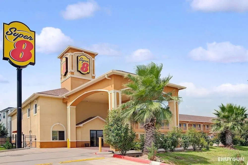 Super 8 by Wyndham Houston North I-45 - Öne Çıkan Resim