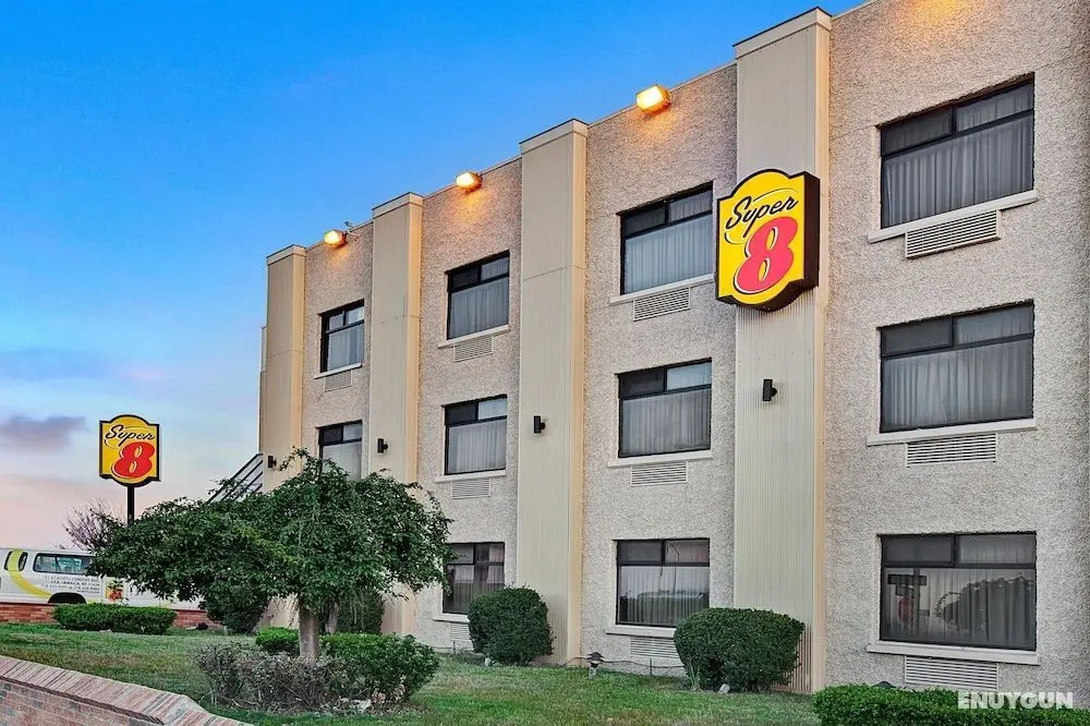 Super 8 by Wyndham Jamaica North Conduit - Öne Çıkan Resim