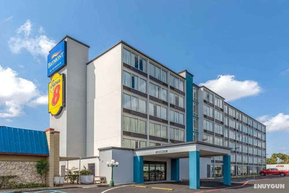 Super 8 by Wyndham Laredo - Öne Çıkan Resim