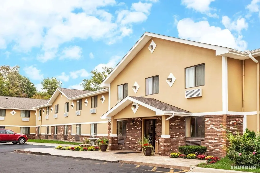 Super 8 by Wyndham Sterling Heights/Detroit Area - Genel