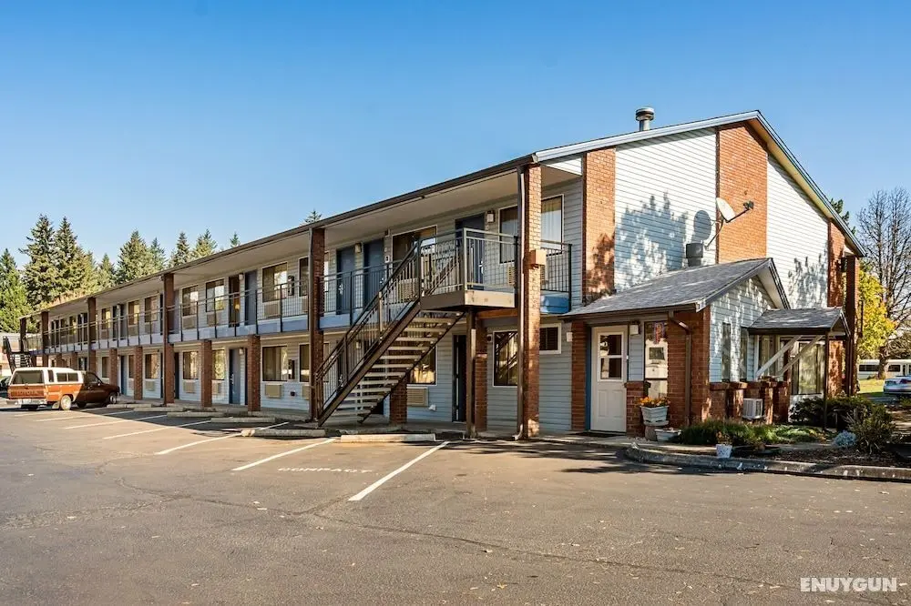 Super 8 by Wyndham Vancouver East - Öne Çıkan Resim