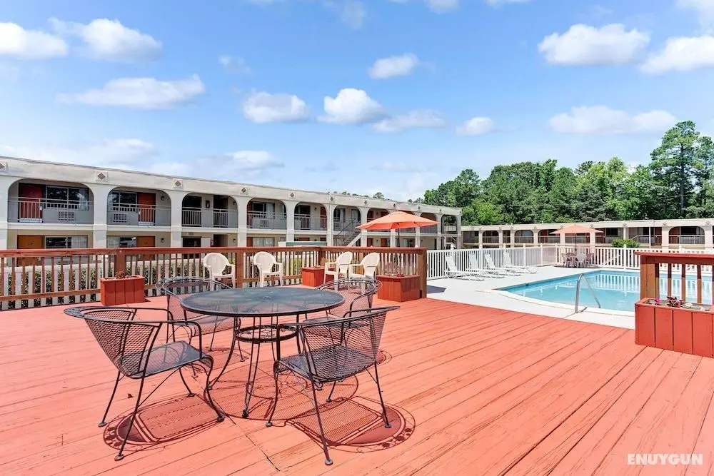 Super 8 by Wyndham Williamsburg/Historic Area - Öne Çıkan Resim