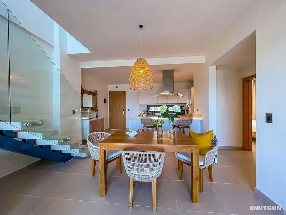 Super Chic and new Penthouse Steps From the Beach - Öne Çıkan Resim