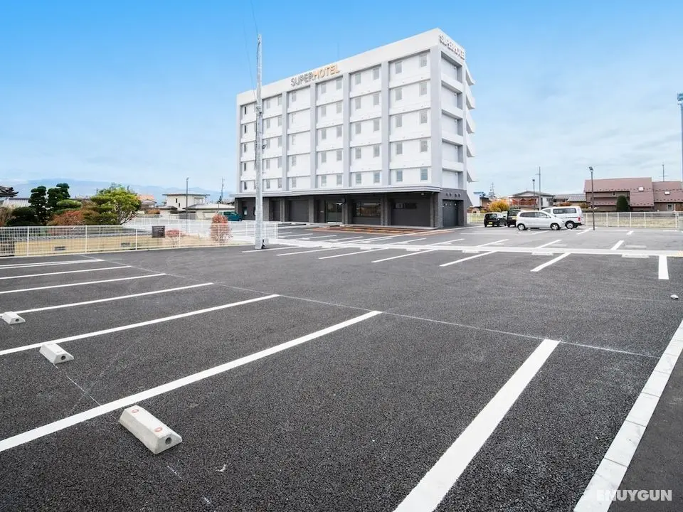 Super Hotel Nagano Iida Inter - Otopark