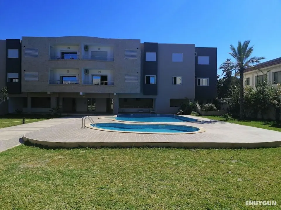 Superbe appartement avec Piscine - Havuz