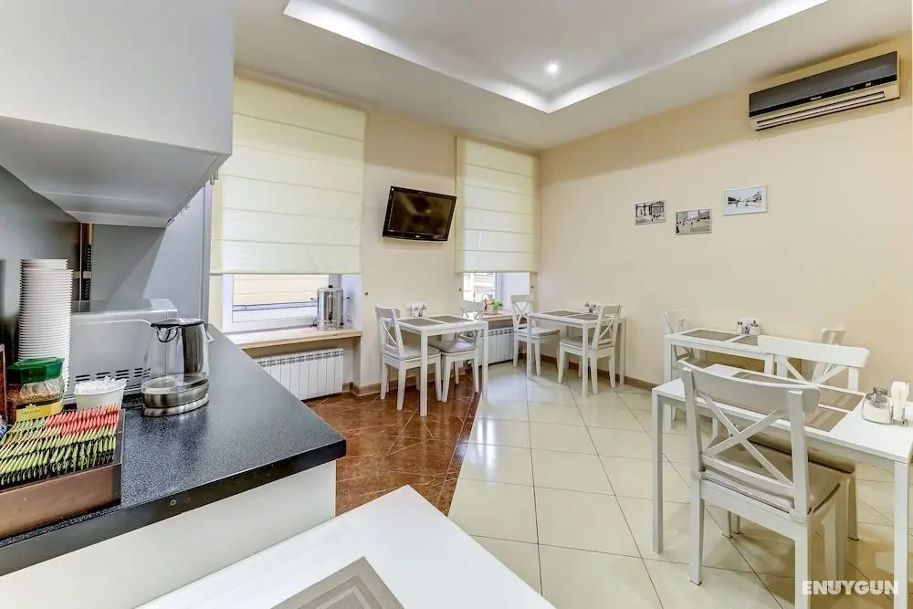 SuperHostel on 1-ya Sovetskaya 12 - Öne Çıkan Resim