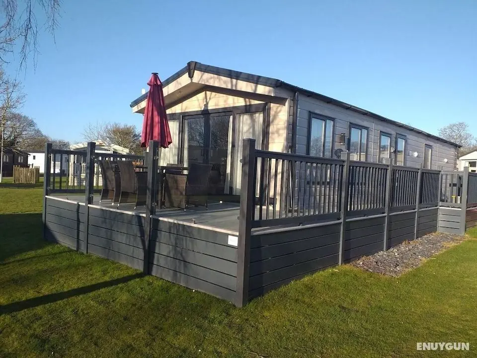 Superior 6 Berth Holiday Home in Suffolk, - Dış Mekan