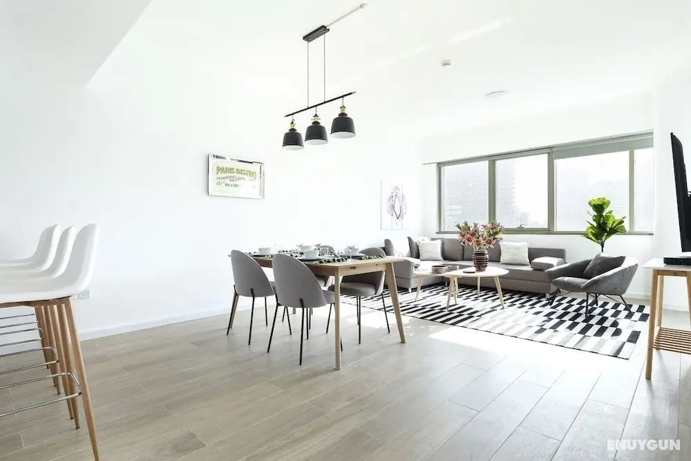 Superior and Upgraded 1BR in Heart of Marina! - Öne Çıkan Resim