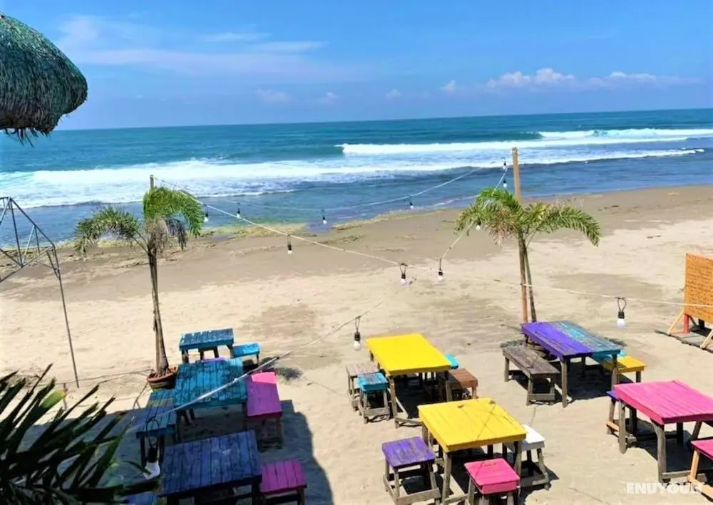 Surfer's Point Deck - Öne Çıkan Resim