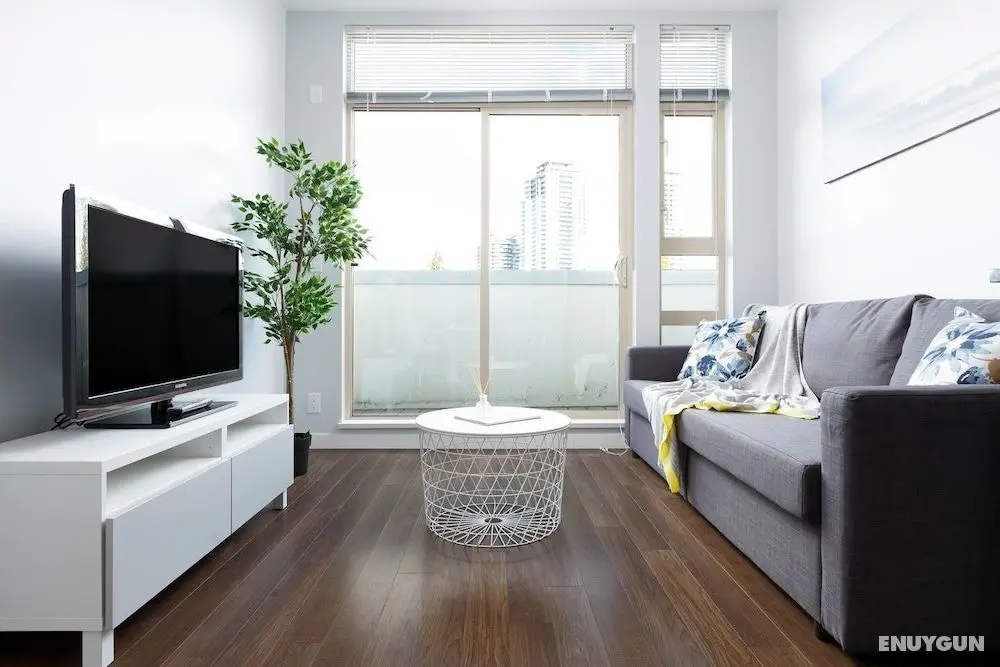 Surrey Center Cozy Condo - Öne Çıkan Resim