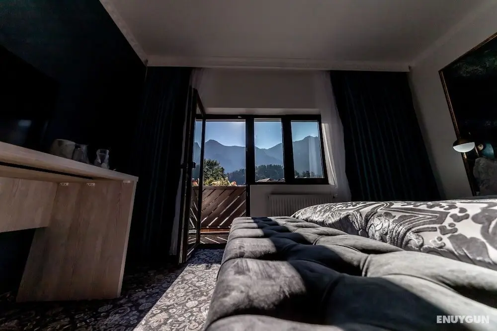 Suru Hotel & Restaurant - Öne Çıkan Resim