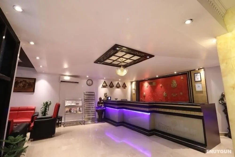 Hotel Surya International - Lobi