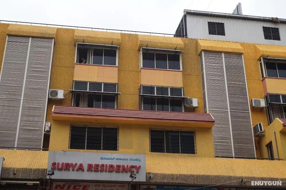 Hotel Surya Residency Majestic - Dış Mekan