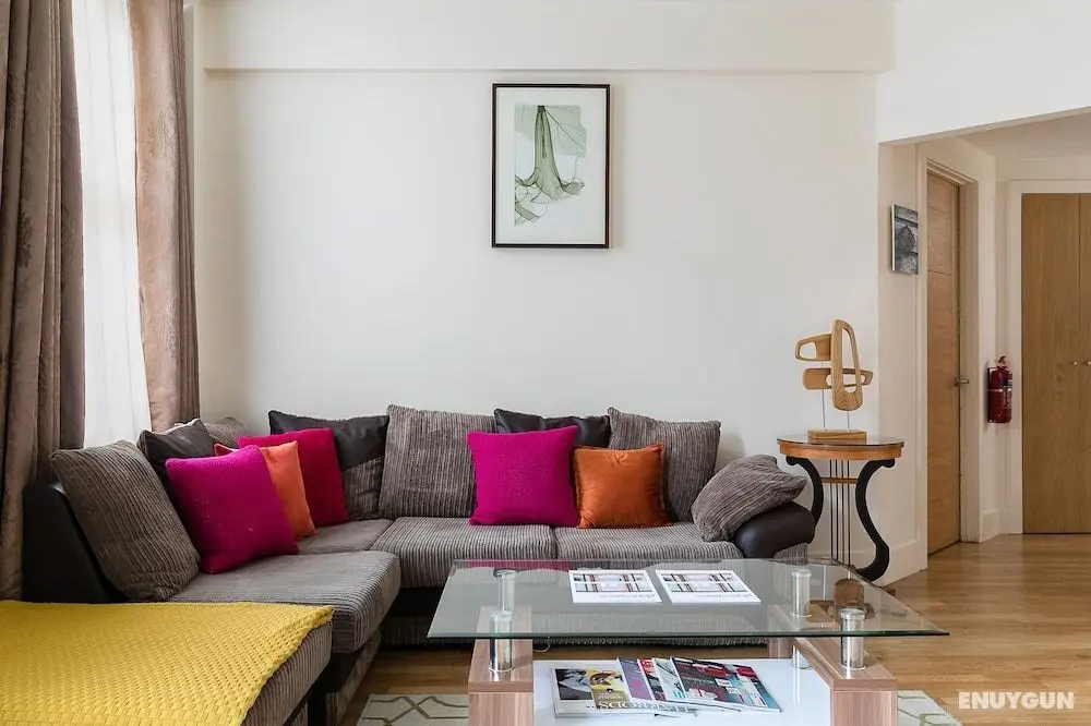 Sussex Gardens Apartments - Öne Çıkan Resim
