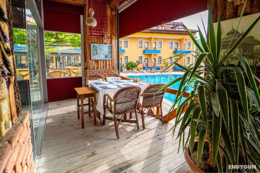 Suzanne Hotel & Restaurant