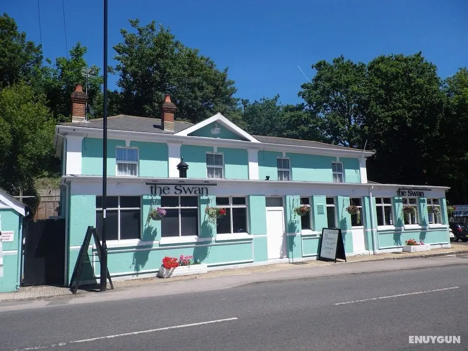 The Swan Inn - Öne Çıkan Resim
