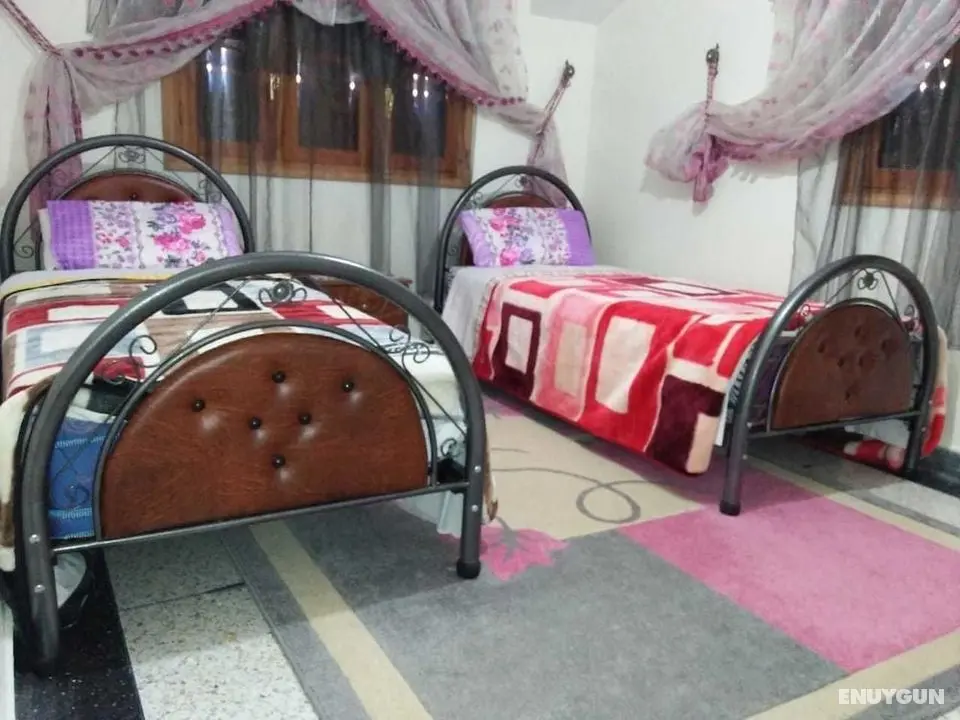 Sweet Azrou Holiday - Öne Çıkan Resim