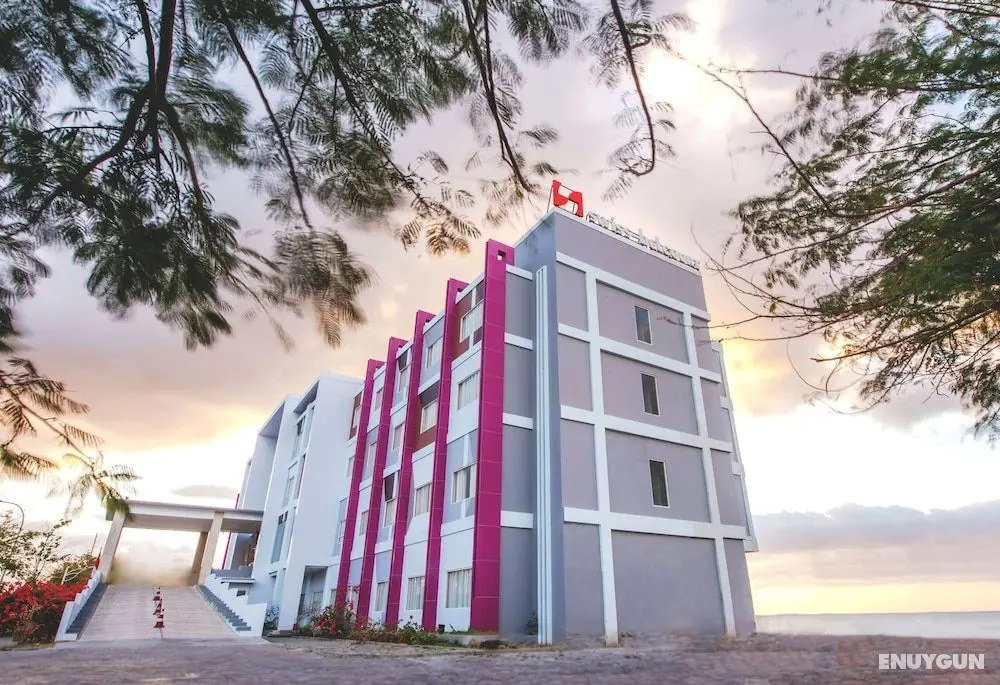 Swiss-Belcourt Kupang - Öne Çıkan Resim