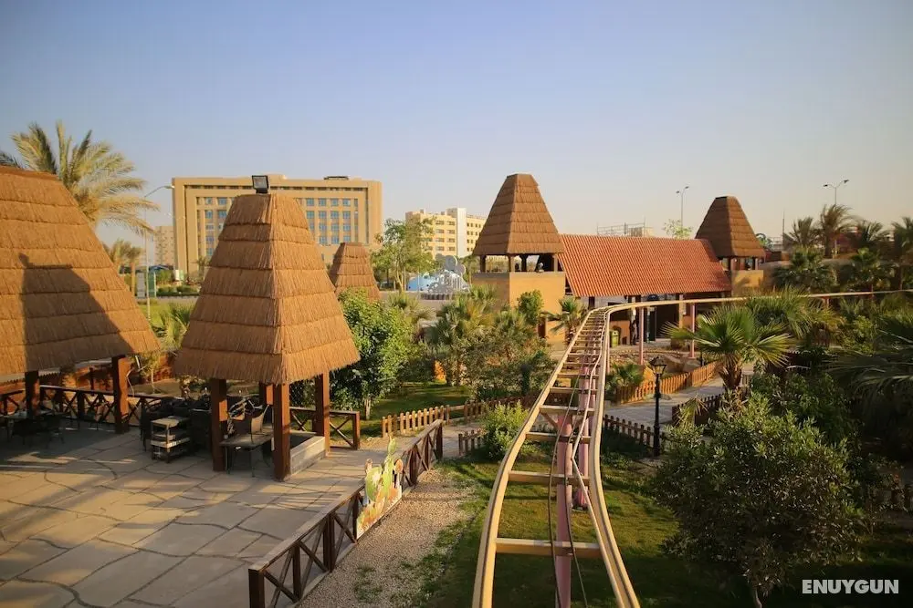 Swiss Inn Teda Hotel & Aquapark - Dış Mekan